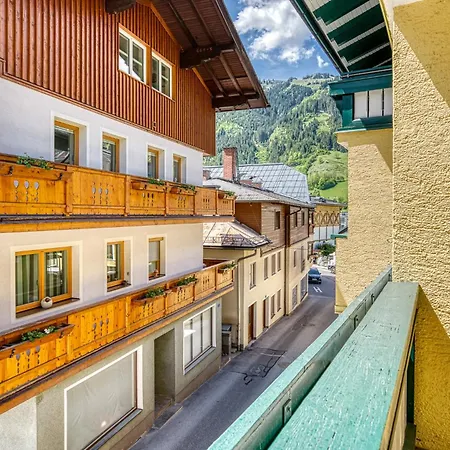 Hotel Alte Post 4*